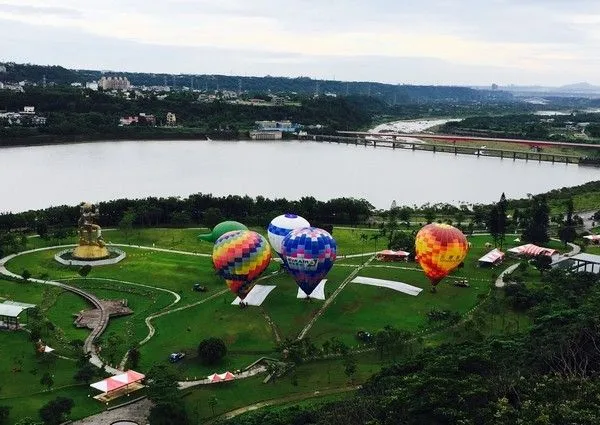 ▲疫情下辦婚禮,新人就是要不一樣!