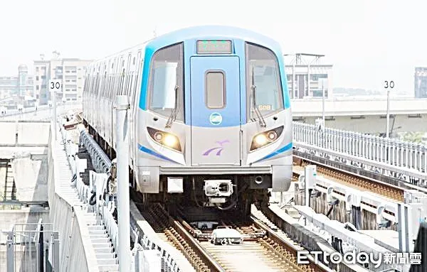 ▲桃園捷運為串連北北桃生活圈將於8月再度推出「7天定期票」5折優惠。(資料照/記者沈繼昌翻攝)