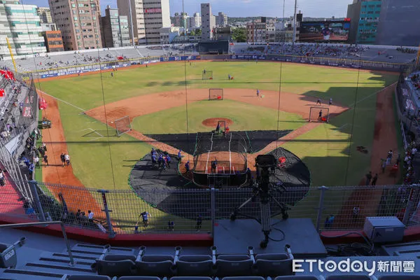 ▲▼ 新竹球場 。(圖/記者黃克翔攝)