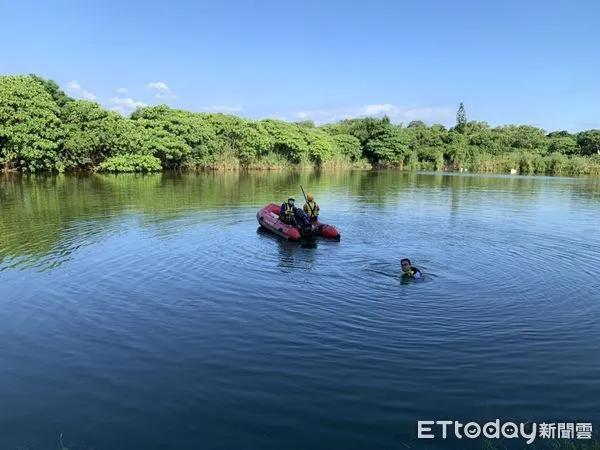 ▲▼台南離奇夫妻雙屍!水塘底驚見轎車,消防下潛找到女浮屍。(圖/民眾提供)