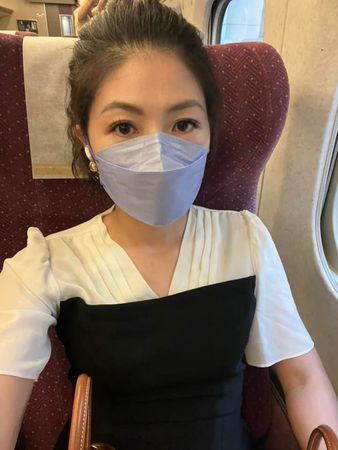 ▲李怡貞力挺劉友臻,狂酸許藍方。(圖/翻攝許藍方、劉友臻、李怡貞臉書)