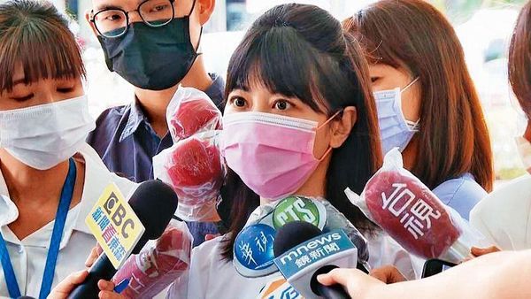 立委高嘉瑜(圖)日前出庭時表態,林秉樞並未真心悔改,也拒絕與之和解。(翻攝鏡新聞)