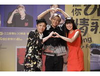 ▲▼三立、TVBS戀愛音樂創作實境節目「為你唱情歌」首映記者會， 炎亞綸、宋念宇、孫盛希以及久未出演者李哲言、Kevin廖柏雅、周子逸、黃號、高有翔、Dodo錢沛筠、郭嘉誼朵莉、曾薀帆呆呆、王品怡共同出席。（圖／記者湯興漢攝）