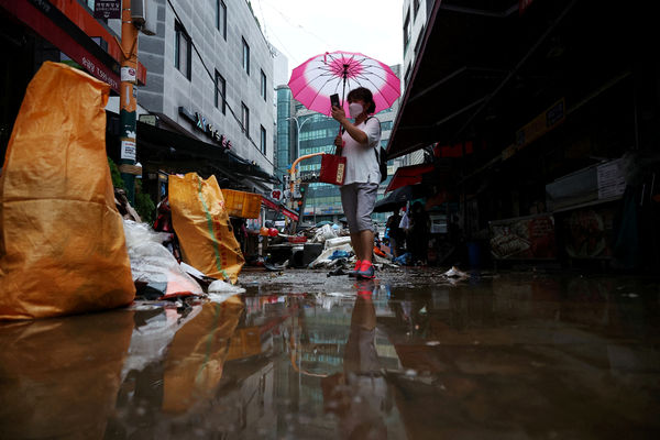 ▲南韓連日暴雨導致死傷災害。（圖／路透）