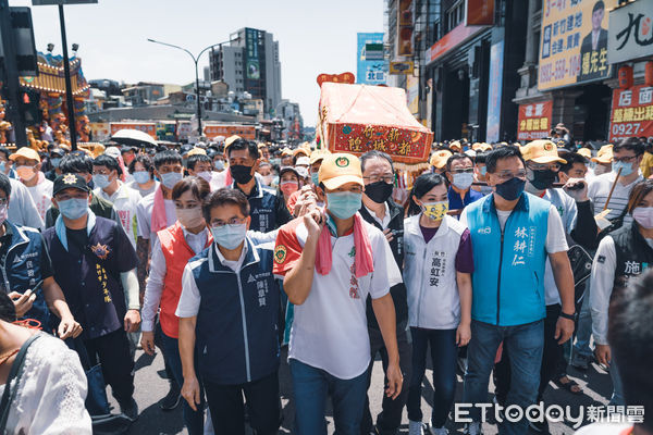 ▲2022竹塹中元城隍祭重頭戲　「城隍出巡、奉旨賑孤」。（圖／市府提供）