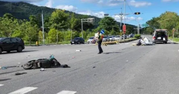 花蓮7旬女騎士疑「鬼切」左轉 遭貨車撞飛倒地不治