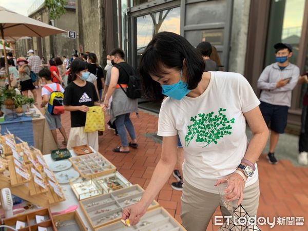 ▲台灣基進高雄市議員參選人陳子瑜發文開轟柯志恩             。（圖／記者吳奕靖翻攝）