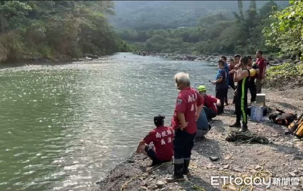 ▲▼男為救女友姪子，反遭溪水沖走。（圖／記者高堂堯翻攝）