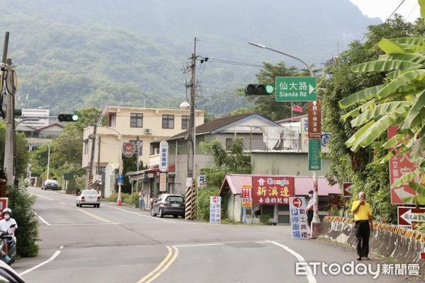 ▲台南市「白河區市道172線18米計畫道路拓寬工程」，15日舉辦動土典禮，黃偉哲市長等人親自出席。（圖／記者林悅翻攝，下同）