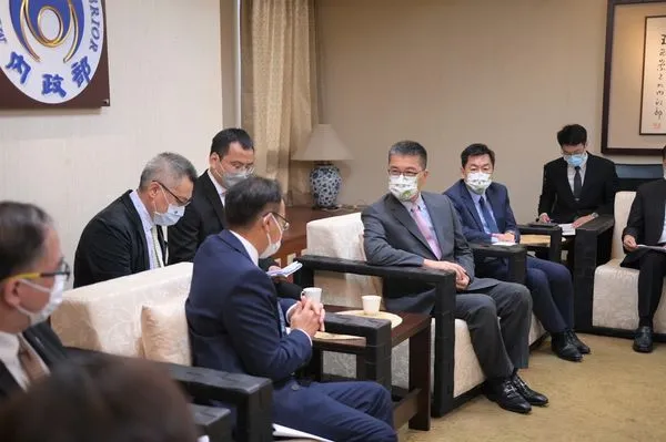 ▲▼內政部長徐國勇促成台泰合作救援。(圖/內政部提供)