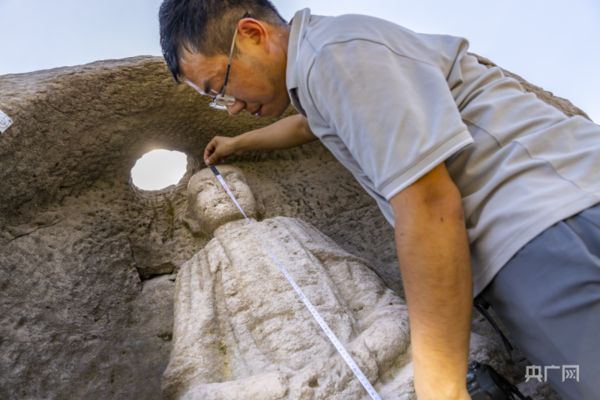 ▲重慶發現距今約600年的3龕明清摩崖造像。（圖／翻攝央廣網）