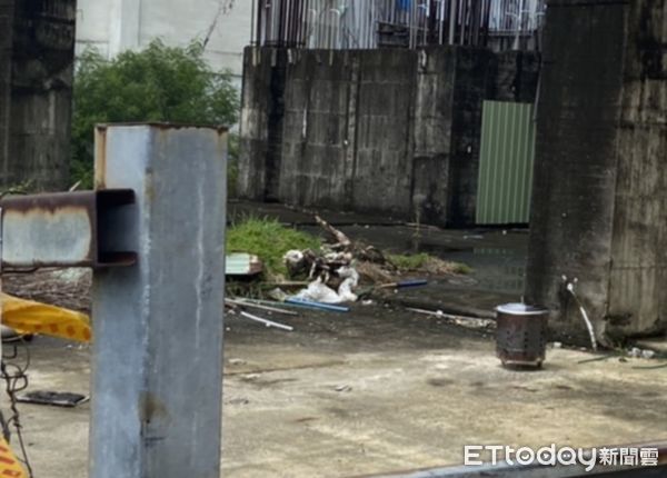 ▲▼恆春工人離奇陳屍廢棄20年工地。(圖/記者陳崑福翻攝)