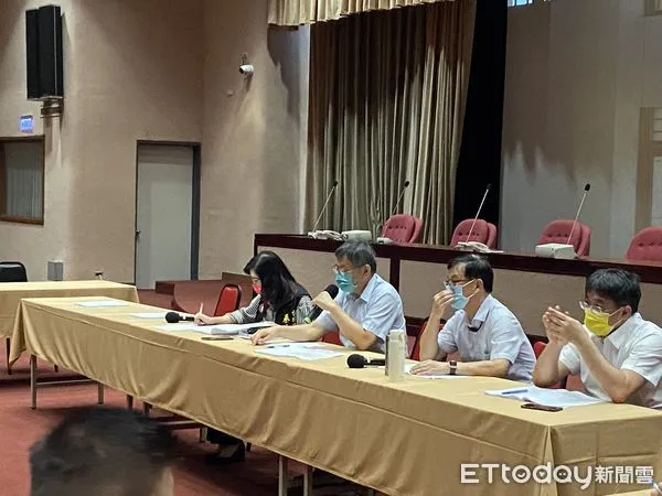 ▲▼柯文哲拜會國民黨團。(圖/記者袁茵攝)