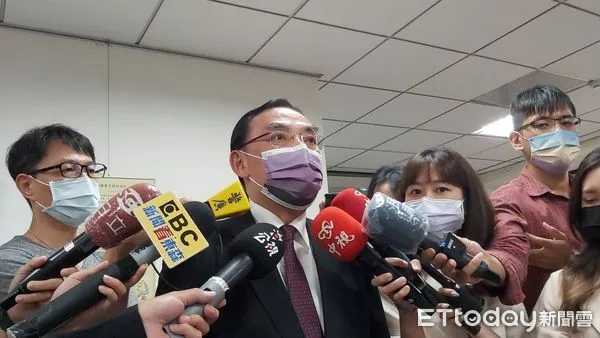 ▲▼法務部長蔡清祥說明外役監逃犯都是脫逃罪。(圖/記者吳銘峯攝)