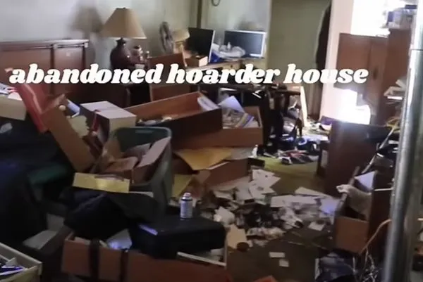 ▲▼洛杉磯網美蒂芬妮(Tiffany Ma)買下囤積症遺留的房子,發現駭人收藏品,立刻報警。(圖/翻攝YouTube、TikTok@misstiffanyma)