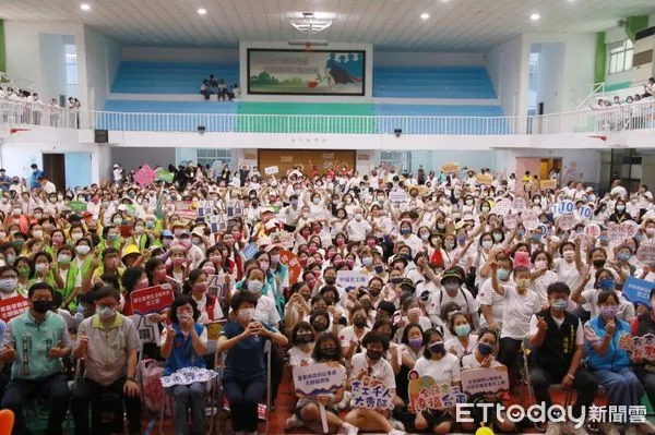 ▲▼在台東高商首次辦理「台東舞志氣-千人志工大會師」活動。(圖/台東縣政府提供,下同)