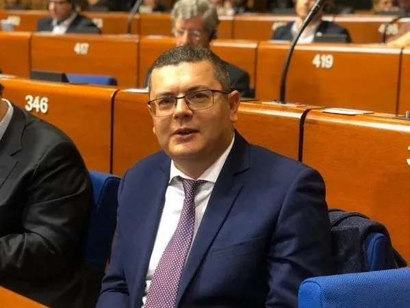 ▲▼烏克蘭外交委員會主席梅列日科(Oleksandr Merezhko)領軍,成立15人跨黨派友台小組。(圖/翻攝推特)