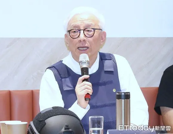 ▲▼曹興誠記者會 不爽嗆媒體。(圖/記者屠惠剛攝)