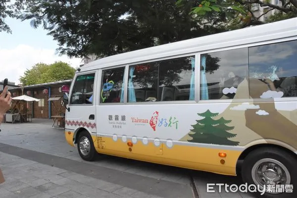 ▲新竹縣觀霧線觀光巴士。(圖/記者陳凱力翻攝)