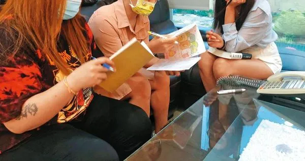 徵信社接案後會安排客戶跟恐怖情人勸退師開會討論,量身訂做勸退方案。(立達徵信社提供)