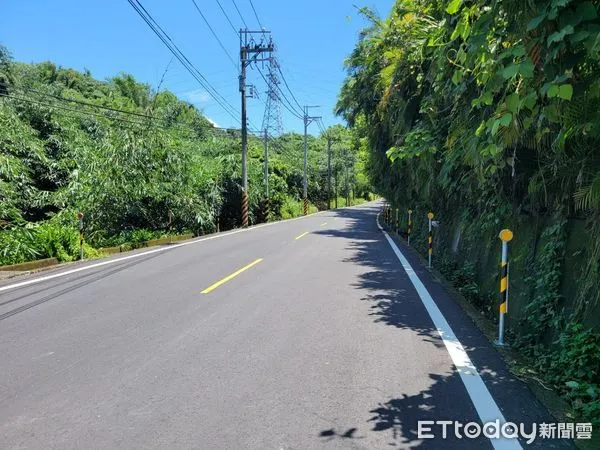 ▲台南市政府今年一次性完成新化區、新市區東西向主要道路南138線、南168、南177線等路平工程,整體環境平坦、舒暢,煥然一新。(圖/記者林悅翻攝,下同)