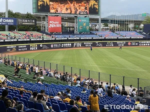 ▲洲際球場 。(圖/記者王真魚攝)