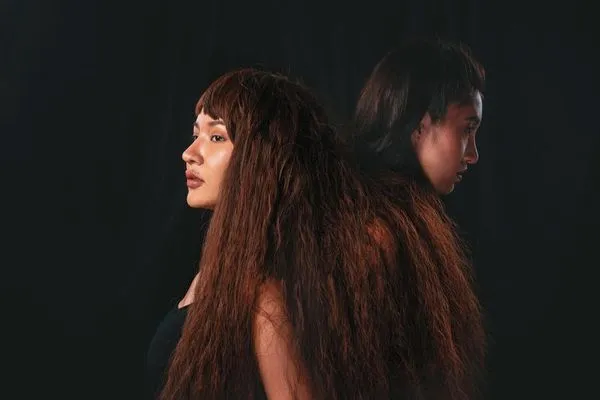 小美自稱擁有A和B兩個人格,性情迥異,彼此知道另一格人存在。(示意圖,東方IC)