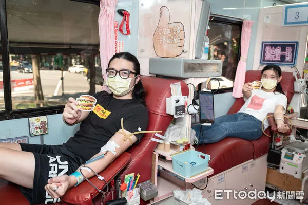 ▲▼麥當勞攜手「台灣血液基金會」發起捐血行動。(圖/業者提供)