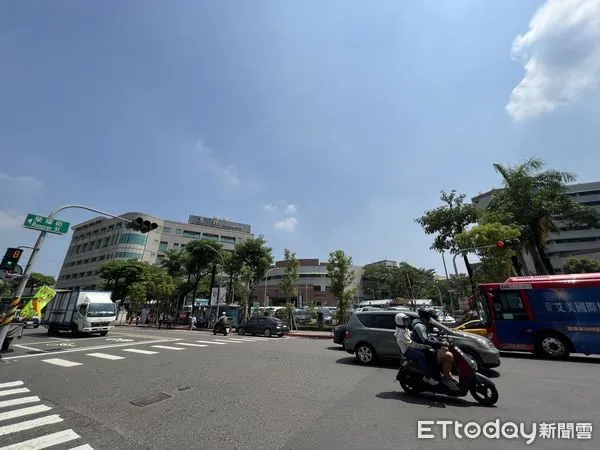 ▲▼高雄,捷運,青線,請願,民族一路,信義房屋,看好,人口,房價。(圖/記者陳建宇攝)