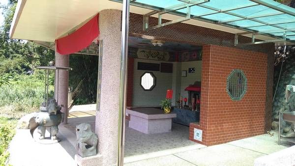 ▲桃園大溪猴洞坑土地公廟9/21辦擲筊送金牌