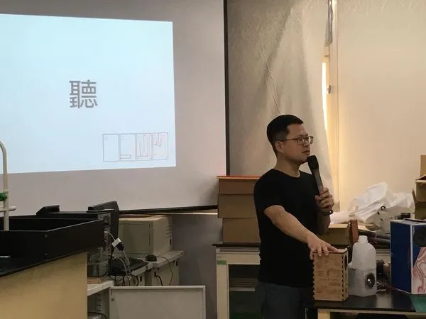 ▲▼作家九把刀弟弟柯景耀。(圖/翻攝自東港高中FB粉絲專頁)