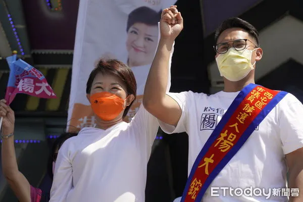 ▲民進黨南下台中舉辦36周年黨慶;藍營最強母雞盧秀燕趕場跑行程參加聯合競總成立大會。(圖/記者游瓊華攝)