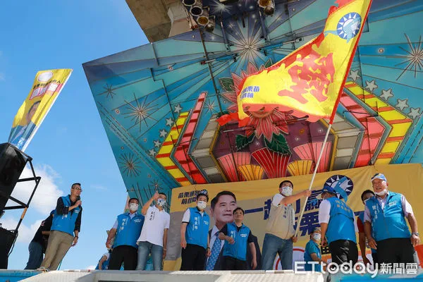 ▲▼鍾東錦24日成立三義、西湖競選總部,三義鄉長呂明忠和西湖鄉長高阿賜也到場力挺。(圖/中東僅競選總部提供)