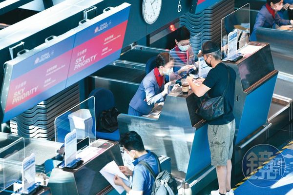 邊境即將逐步解封,入境者最快10月13日起不必再居家檢疫隔離。