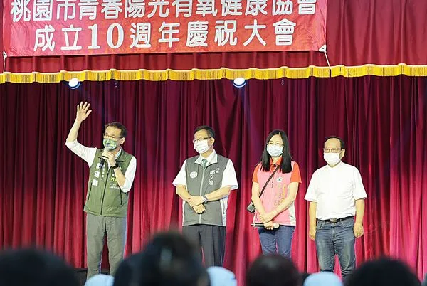 ▲針對國民黨籍市議員昨天按鈴控告市長鄭文燦、市長參選人鄭運鵬在中秋晚會送禮涉嫌違反選罷法,鄭文燦與鄭運鵬今天都回應。(圖/鄭運鵬競辦提供)