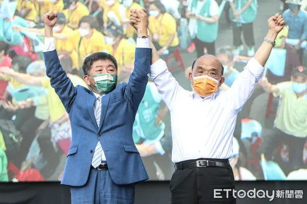 ▲行政院長蘇貞昌與台北市長候選人陳時中同台。(圖/記者林敬旻攝)