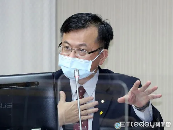 ▲▼交通委員會 NCC主委陳耀祥報告並備質詢 立委陳椒華。(圖/記者屠惠剛攝)