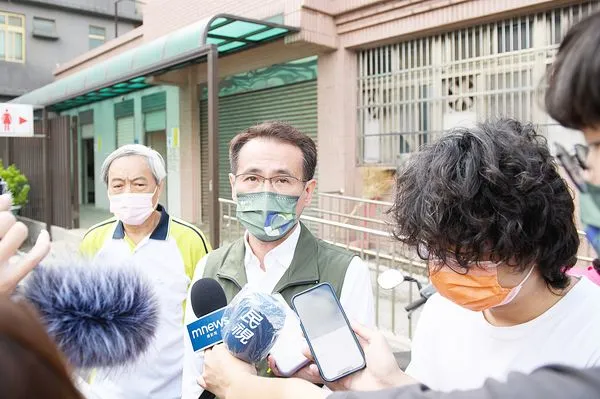 ▲針對國民黨桃園市長參選人批評八德運動中心等是豆腐渣工程!民進黨桃園市長參選人鄭運鵬今天受訪時指出,很遺憾,他只看到小問題,沒看到大進步。(圖/鄭運鵬競辦提供)