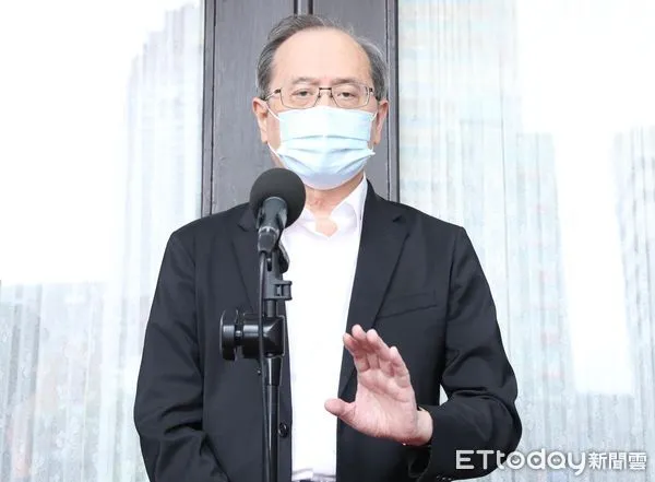 ▲▼原能會主委謝曉星受訪 指周刊報導是不實指控。(圖/記者屠惠剛攝)