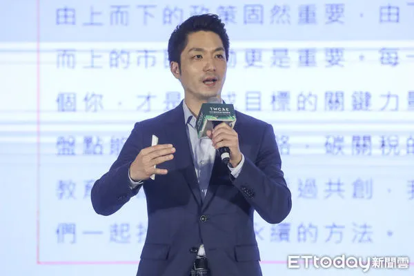 ▲台北市長候選人蔣萬安出席2022台灣氣候行動博覽會。(圖/記者林敬旻攝)