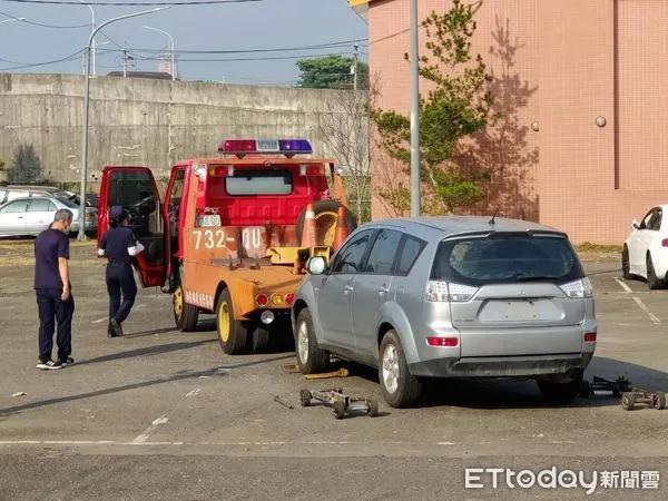 ▲埔里警方針對十字幹道違規熱區進行違停大執法。(圖/記者高堂堯翻攝,下同)