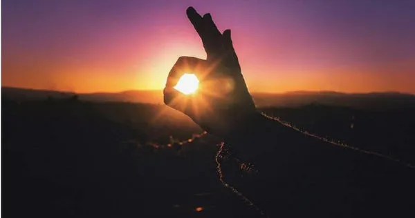 越到年底越幸運 盤點好運一路發的「4大生肖」:屬牛者愛情事業財運一把罩