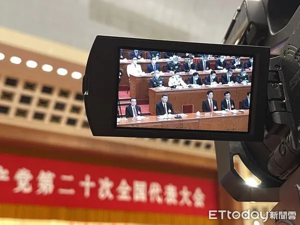▲▼ 二十大、閉幕、胡錦濤離席 。(圖/記者任以芳攝)