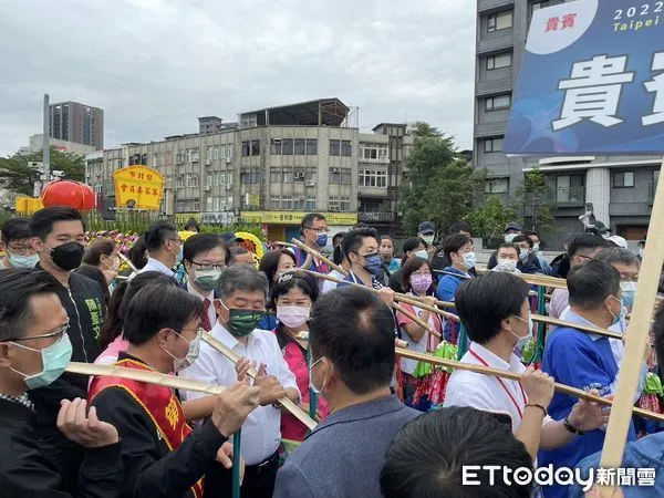 ▲▼柯文哲、蔣萬安、陳時中、黃珊珊出席2022台北客家義民嘉年華挑擔奉飯活動。(圖/記者呂晏慈攝)