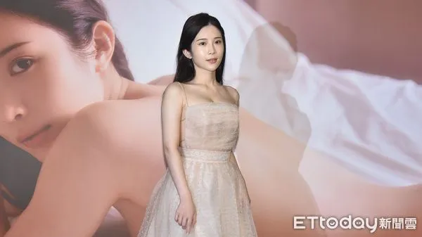 ▲雞排妹鄭家純首圖。(圖/資料照/記者李毓康攝)