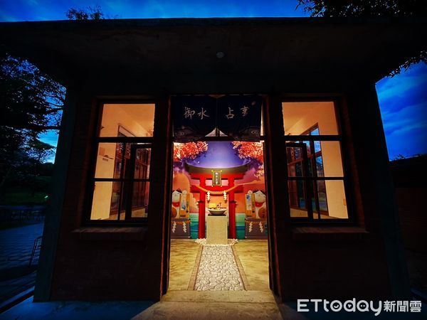 ▲台南山上花園水道博物館,水占卜結水緣助有情人順利脫單。(圖/記者林悅翻攝,下同)