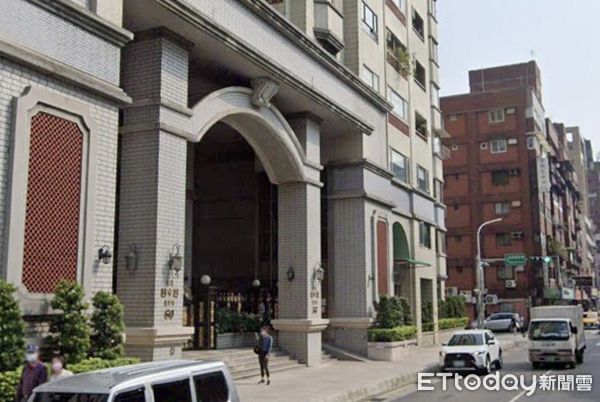 ▲▼ 北市松山區男子墜樓當場死亡 。(圖/記者黃彥傑翻攝)