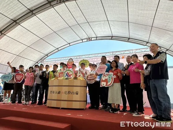 ▲▼柯文哲出席北投中繼市場開幕活動。(圖/記者袁茵攝)