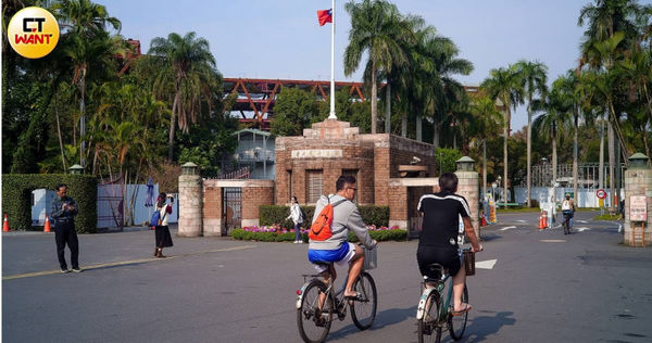 根據全台6000多位大一新生體檢報告的結果,顯示年輕世代受到飲食西化影響,膽固醇偏高問題較為嚴重,若不及時控制,未來恐有心血管疾病。(示意圖/焦正德攝)