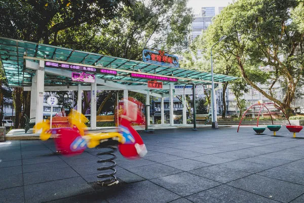 ▲▼2022「台北街角設計」信義區作品亮相。(圖/左腦創意提供)